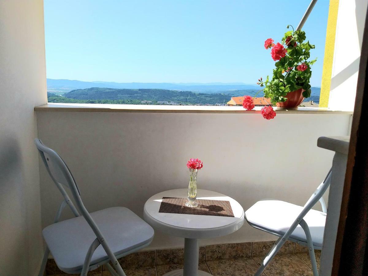Apartments Kaloyan Veliko Tŭrnovo Eksteriør bilde